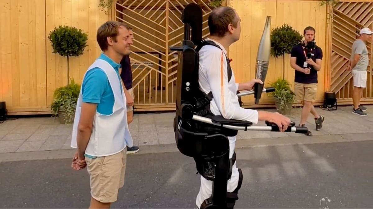 Ai exoskeleton 4