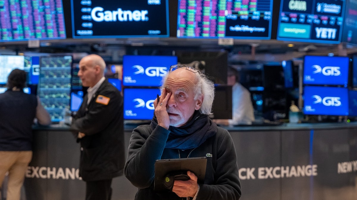 Traders work on the New York Stock Exchange (NYSE) on March 28, 2025 in New York City. As the growing trade war of President Trump and the new signs of reinvigorated inflation investors, the Dow Jones industrial average (DJI) dropped more than 700 points or almost 1.7%. (Photo of Spencer Platt/Getty Images)