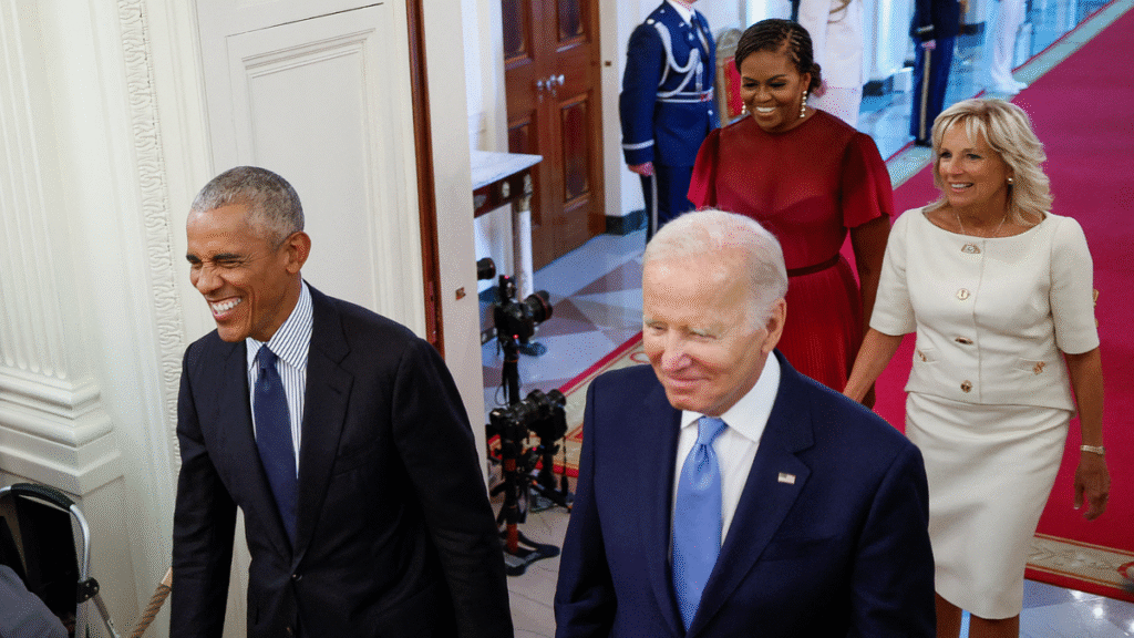 Obamas was first seen together in 6 months as the analyst sees "no lost love" in the midst of divorce