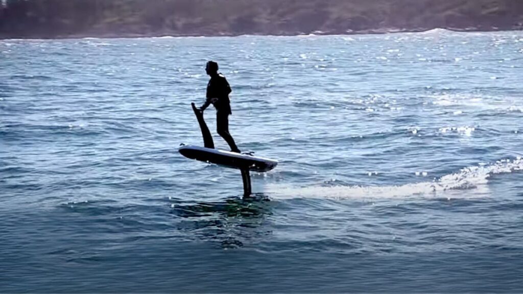 This futuristic surf plate allows you to fly over water at 25 mph