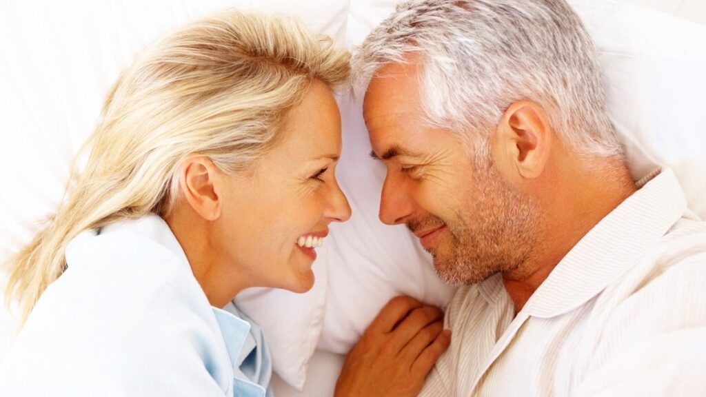 Couples climb before sleep get these health benefits, reveals the study